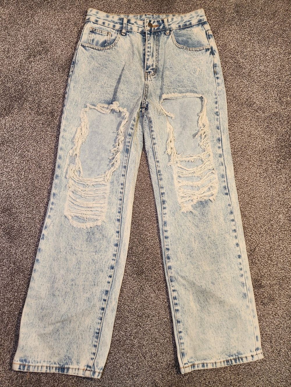 Acid Wash Grunge Ripped Loose Straight Leg Jeans, Size Medium